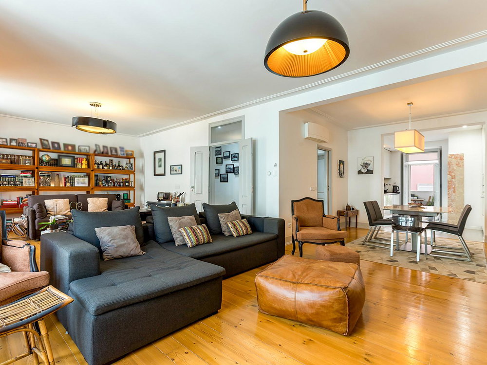 4+1 Bedroom Apartment with balcony, Campo de Ourique, Lisbon