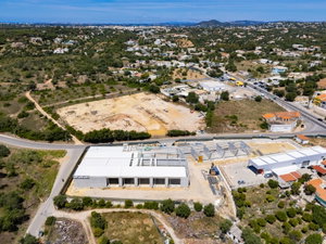 Warehouse in the Business Center, in Almancil Algarve