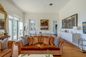 Three-bedroom apartment with terrace, in Monte Estoril, Cascais