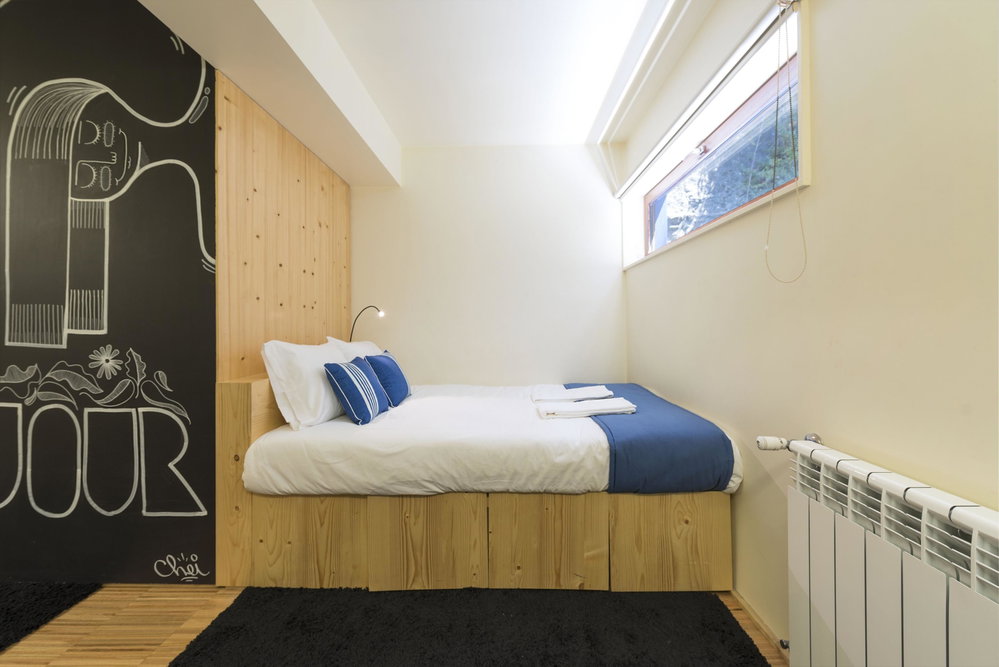 5-bedroom villa operating with Local Accommodation licence, in Porto