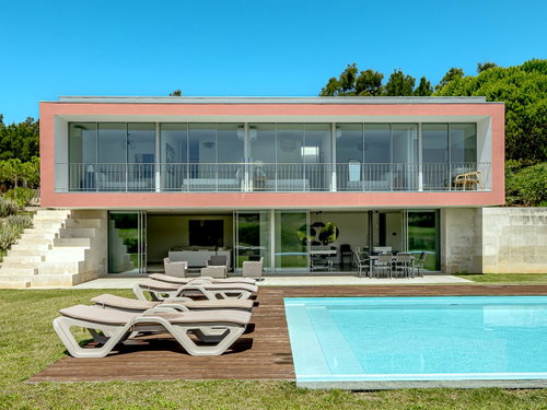 4-bedroom villa, in Bom Sucesso Resort, Óbidos