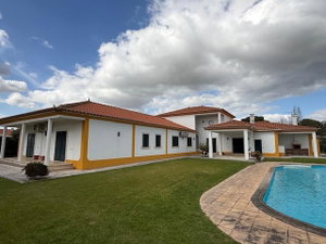 6-bedroom villa with swimming pool, at Golf Resort do Montado, Palmela