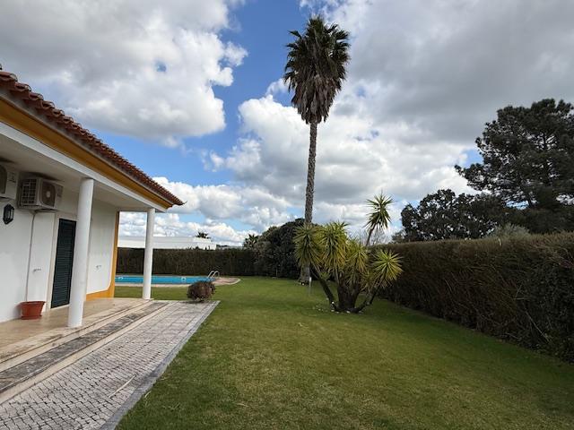 6-bedroom villa with swimming pool, at Golf Resort do Montado, Palmela