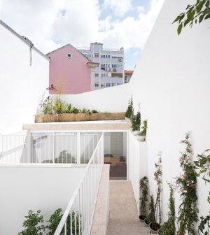 3+1-bedroom apartment with terrace, in Avenidas Novas, Lisbon