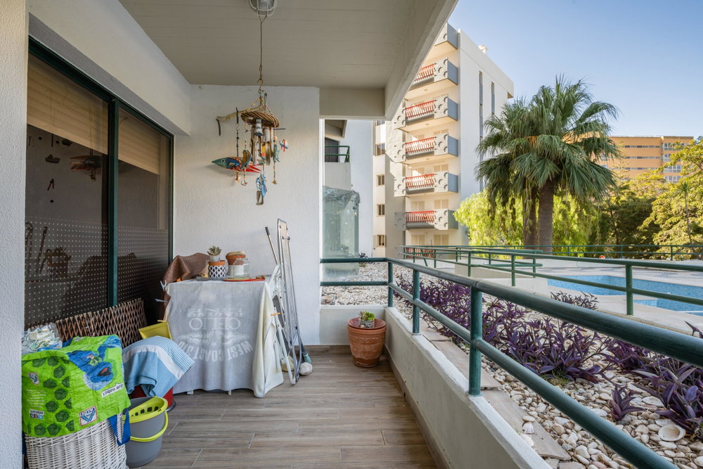 1+1 bedroom flat with parking in Vilamoura Algarve