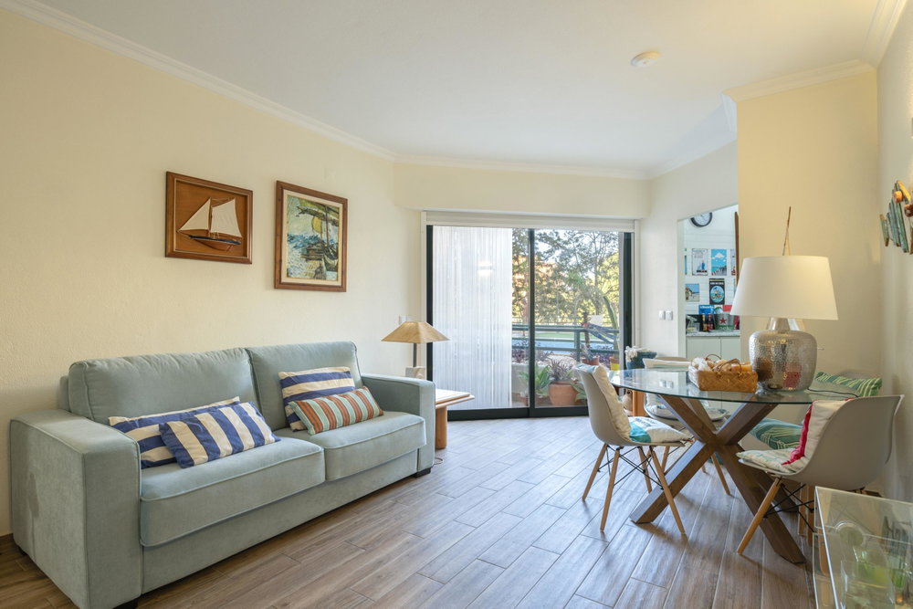 1+1 bedroom flat with parking in Vilamoura Algarve
