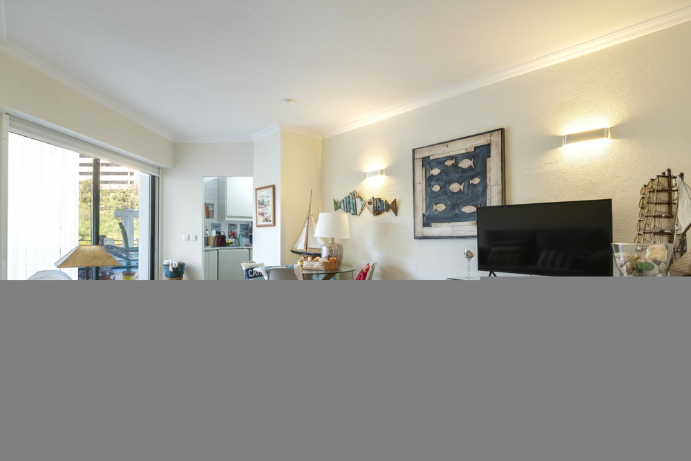1+1 bedroom flat with parking in Vilamoura Algarve
