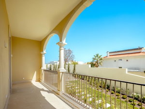 3-bedroom apartment terrace Galardi Monte Estoril Cascais