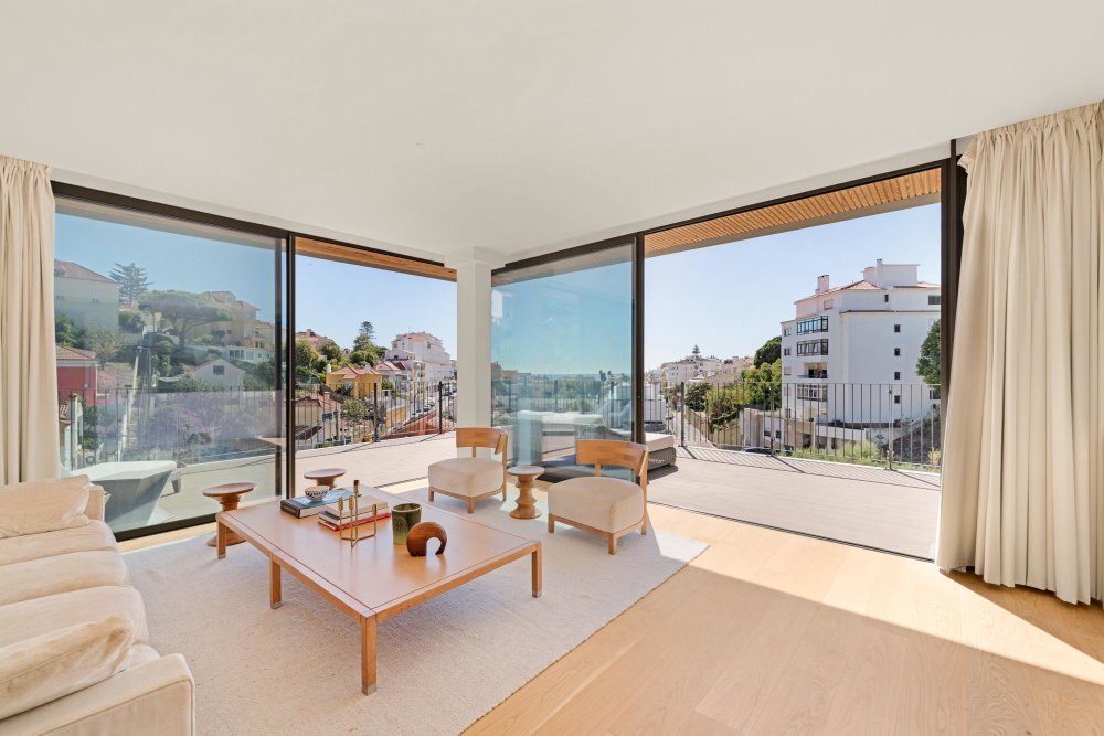 2 bedroom, in the Essence condominium, in Estoril