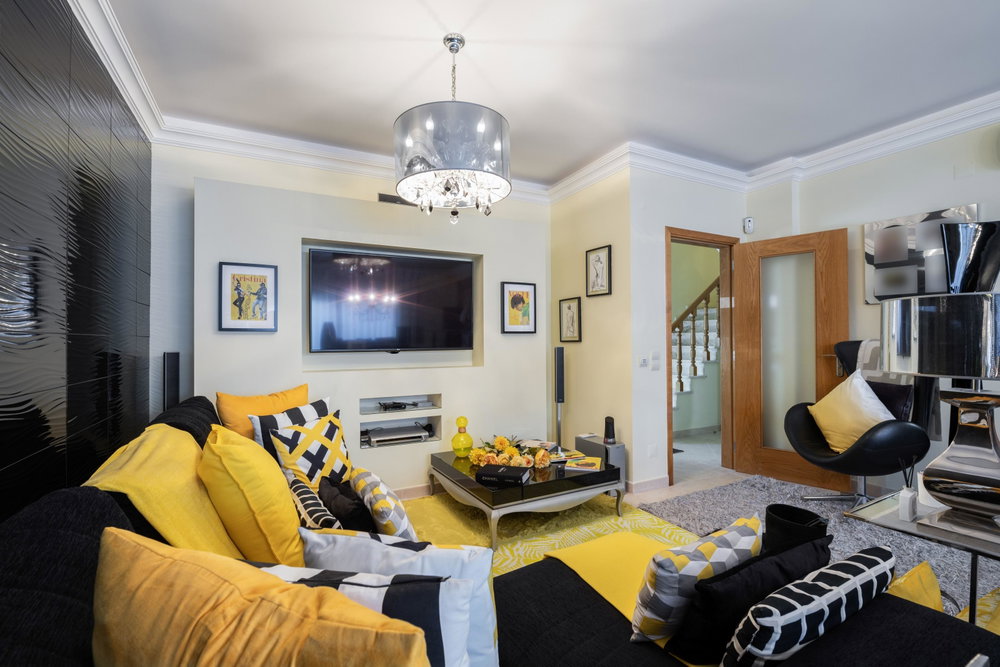 T4 villa with parking and patio, in Olhão
