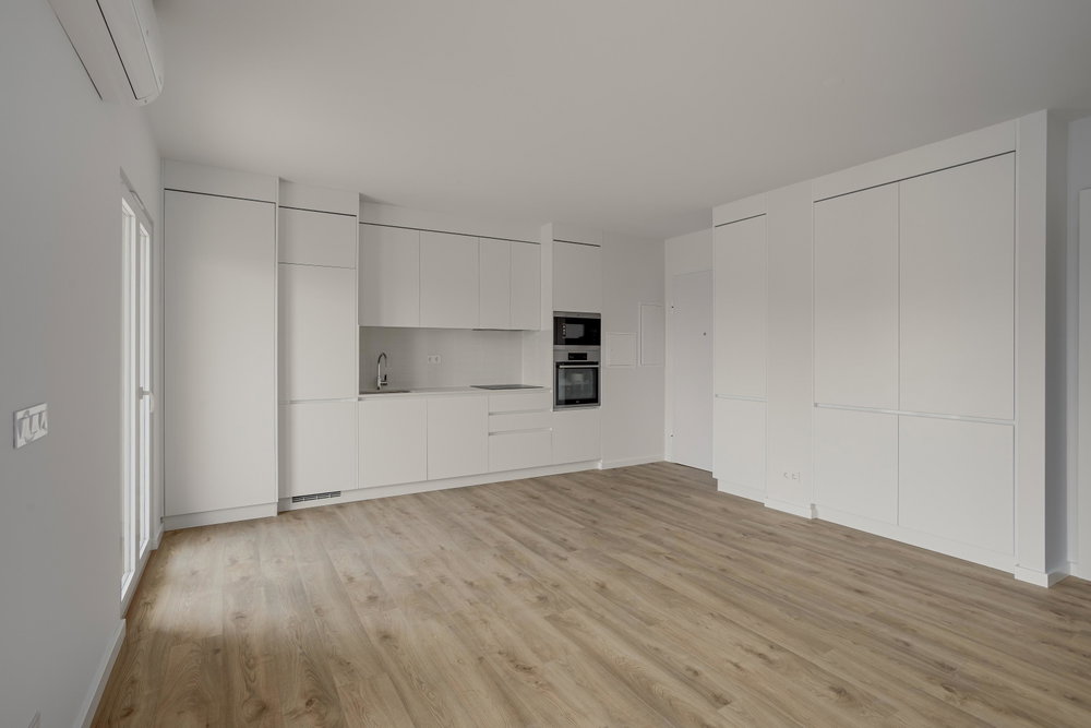 T1 apartment with balcony and parking, in Barreiro