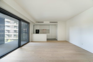 2 bedroom flat in condominium, Avenidas Novas in Lisbon