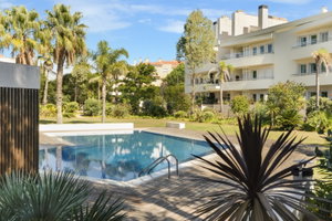3 bedroom apartment garage Beloura Sintra condominium