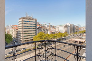 4-bedroom apartment, on Avenida da República, in Lisbon