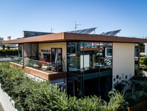4 bedroom duplex villa swimming pool, Garden Cascais