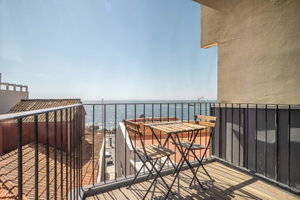 2 Bedroom Apartment with sea view in Foz, Porto.