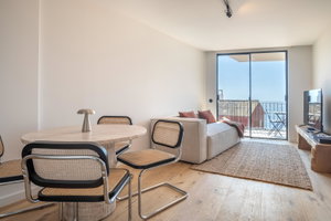 2 Bedroom Apartment with sea view in Foz, Porto.