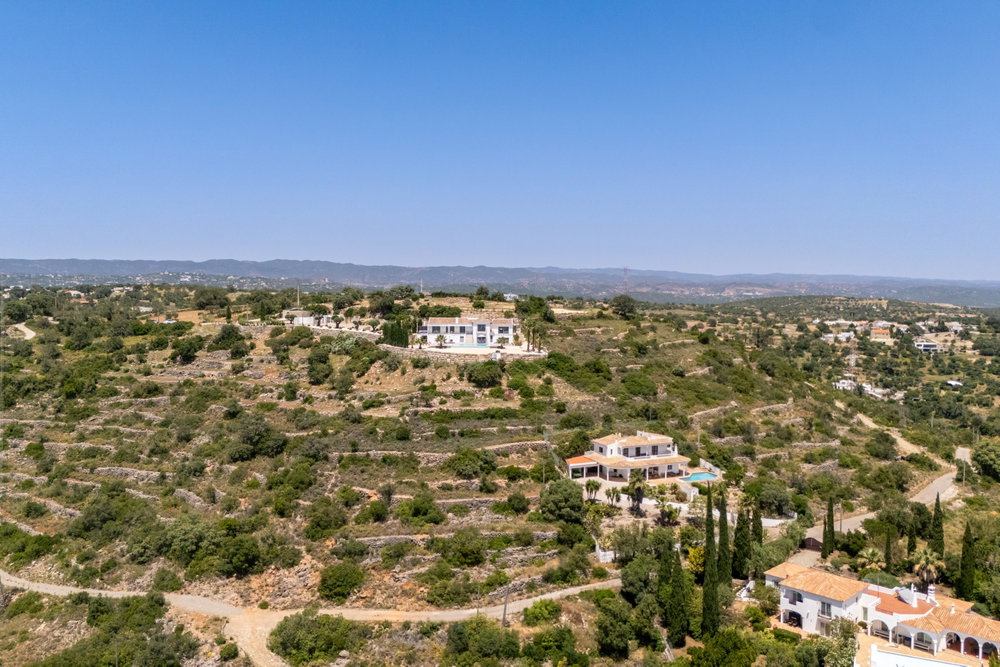 Stunning contemporary villa with fantastic seaviews in Estoi 433798786