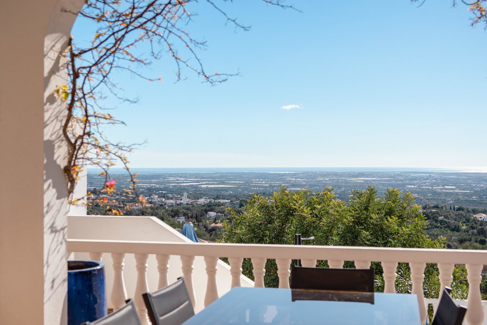 An Inviting Home with Harmonious Family Atmosphere and incredible sea view