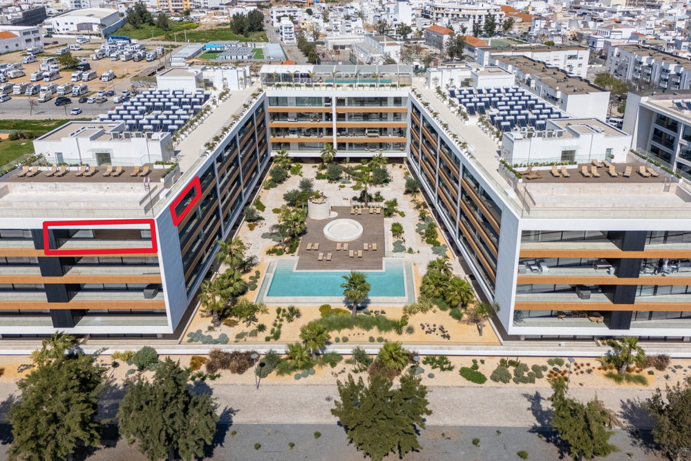The Crown Jewel of Olhão: Panoramic Penthouse at the Delmar Waterfront