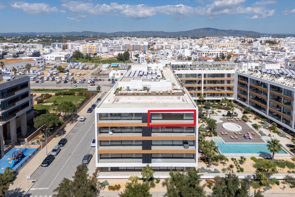The Crown Jewel of Olhão: Panoramic Penthouse at the Delmar Waterfront