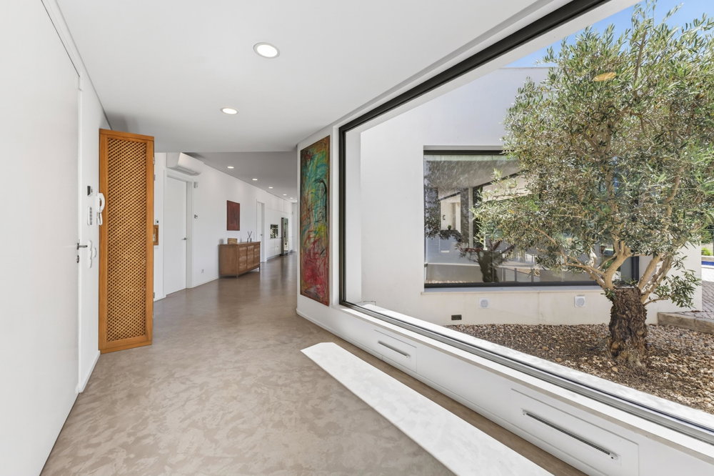 Architectural Gem, Minimalist Elegance Redefined in the outskirt of Loulé 1882015451