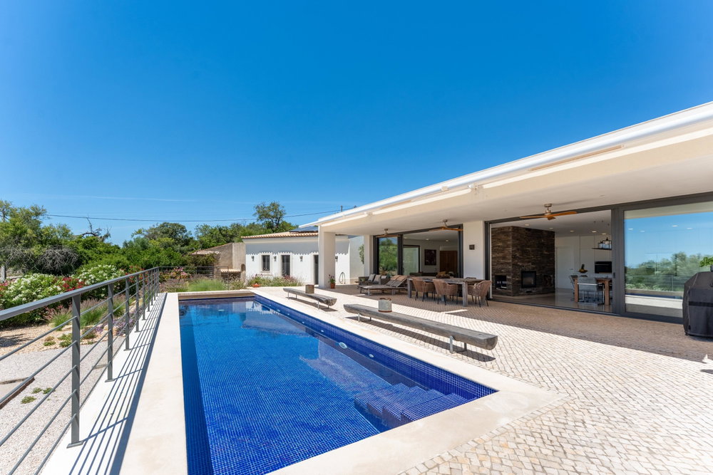 Architectural Gem, Minimalist Elegance Redefined in the outskirt of Loulé 1882015451