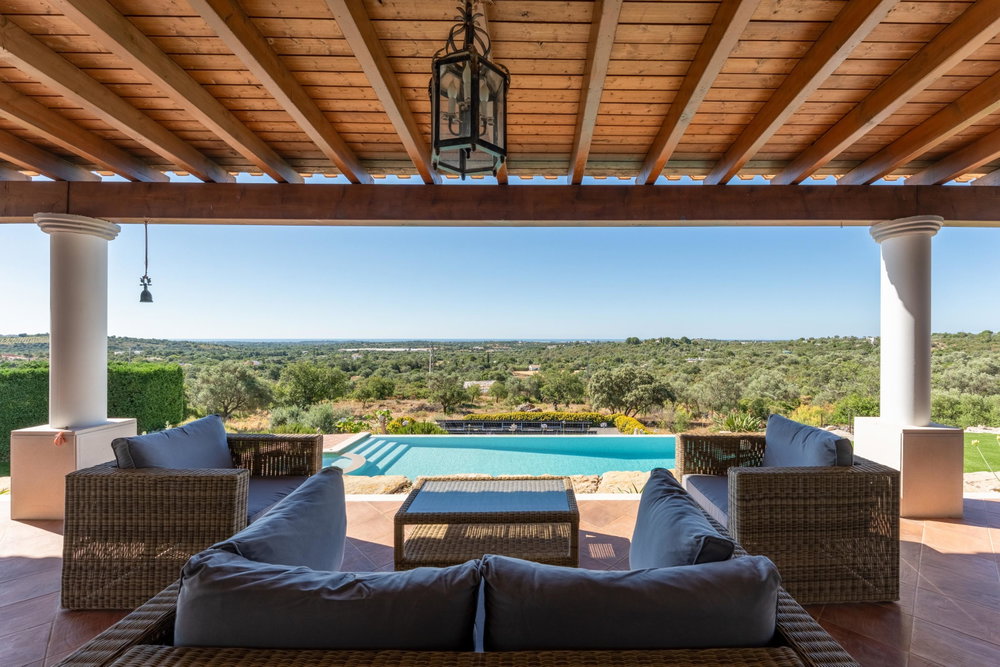 Exceptional property with 2 villa’s on nearly 1,2 hectare, in the surroundings of Moncarapacho, with an exceptional sea view. 2859803834