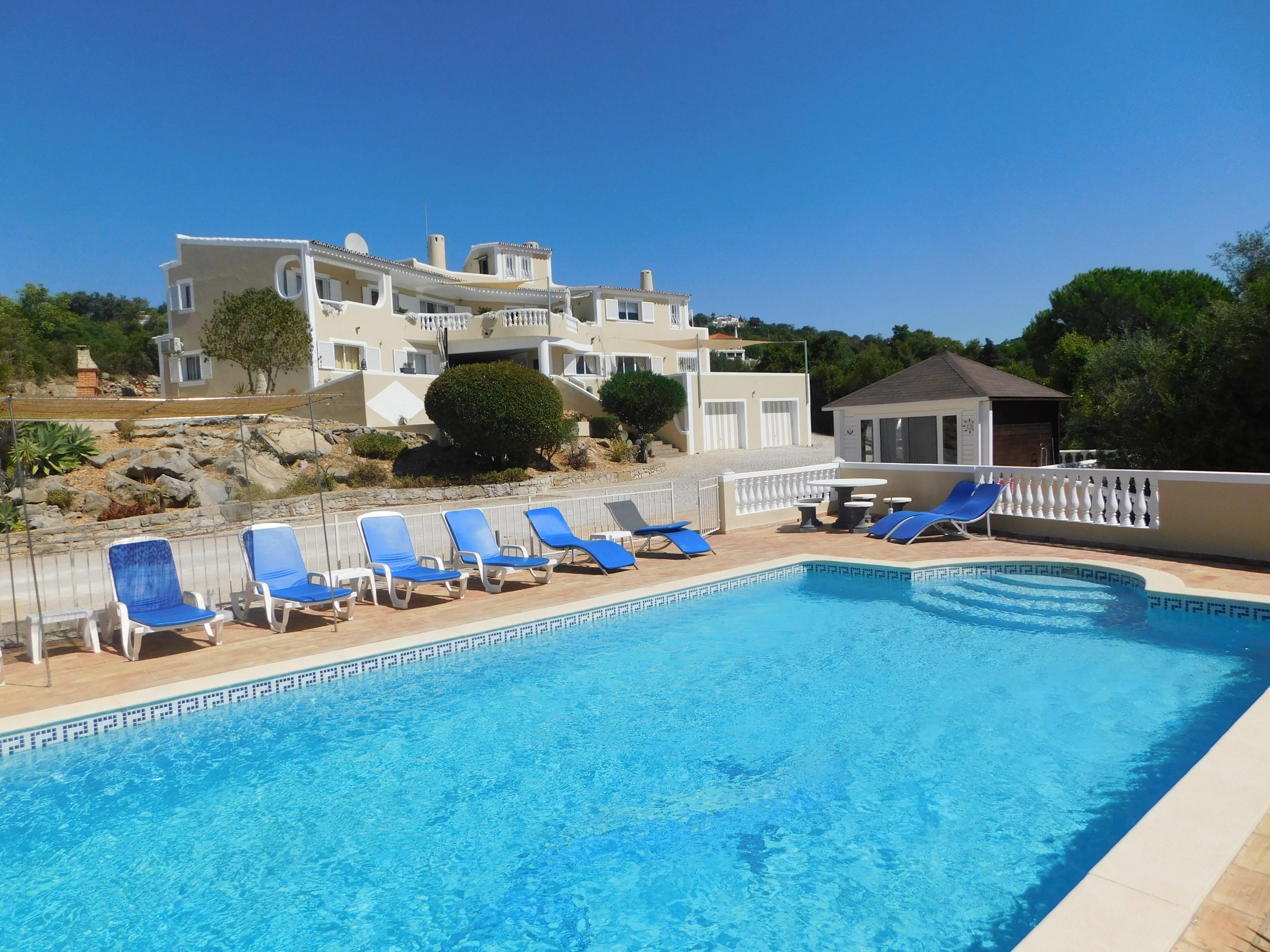 6 bedroom Villa enjoying breathtaking panoramic sea view in Santa Barbara de Nexe represents a wonderful renovation project