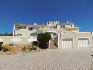 6 bedroom Villa enjoying breathtaking panoramic sea view in Santa Barbara de Nexe, represents a wonderful renovation project 769336559