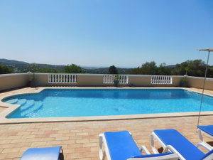 6 bedroom Villa enjoying breathtaking panoramic sea view in Santa Barbara de Nexe, represents a wonderful renovation project 769336559