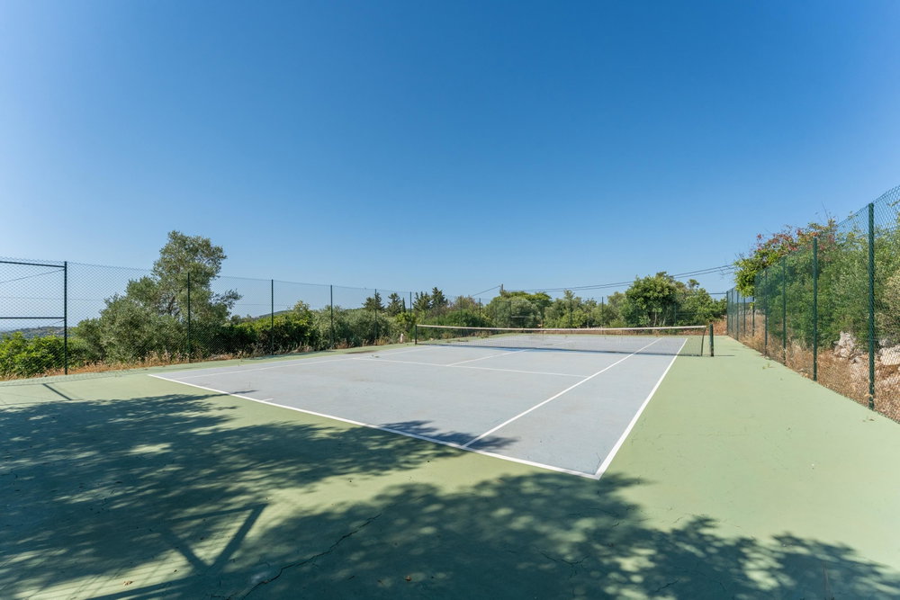 6 bedroom Villa enjoying breathtaking panoramic sea view in Santa Barbara de Nexe, represents a wonderful renovation project 769336559
