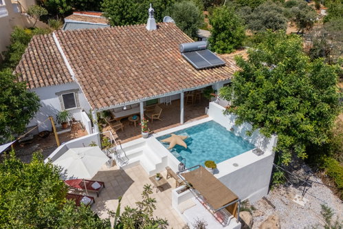 Eclectic renovated quinta in São Brás de Alportel