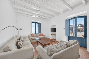 A Charming Renovated 3 bedroom Villa in the Heart of Santa Bárbara de Nexe