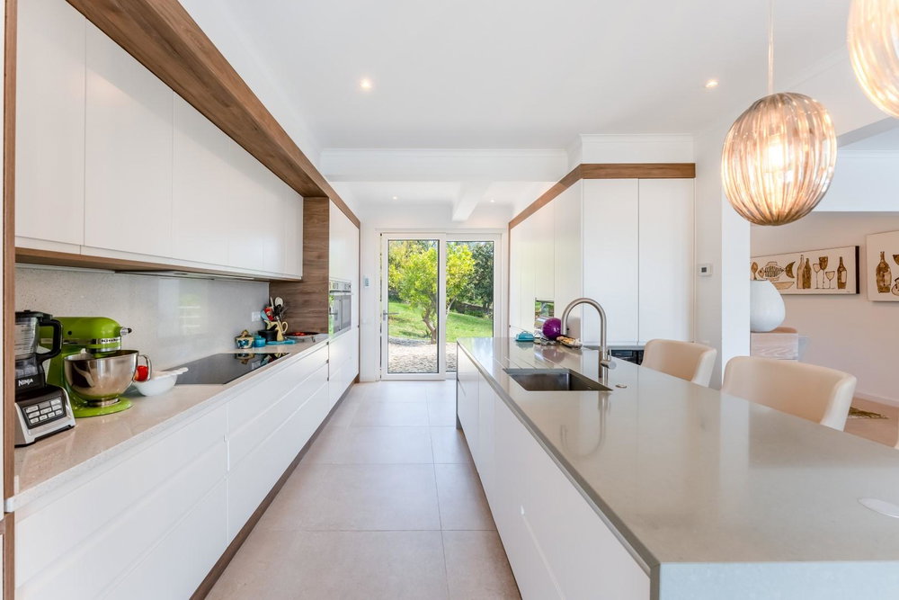 Beautifully renovated villa in the outskirt of Loulé with wonderful ocean view