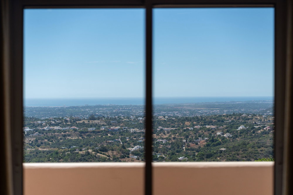 A Truly Special Property with Space, Privacy and Breathtaking Sea Views in Santa Barbara de Nexe