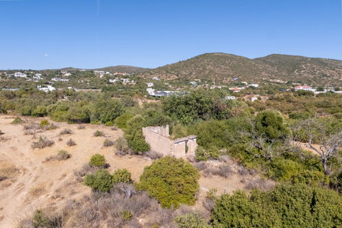 A Rare Opportunity Near Santa Bárbara de Nexe, Building Plot with Submitted PIP