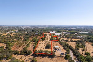 A Rare Opportunity Near Santa Bárbara de Nexe, Building Plot with Submitted PIP