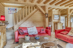 Beautiful 4-bedroom chalet – Close to the village center and the slopes for sale in Saint-Gervais Mont-Blanc 1084680237