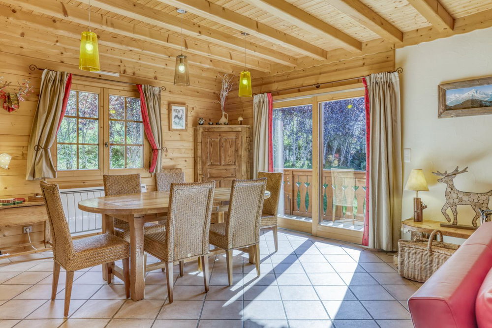 Beautiful 4-bedroom chalet – Close to the village center and the slopes for sale in Saint-Gervais Mont-Blanc 1084680237