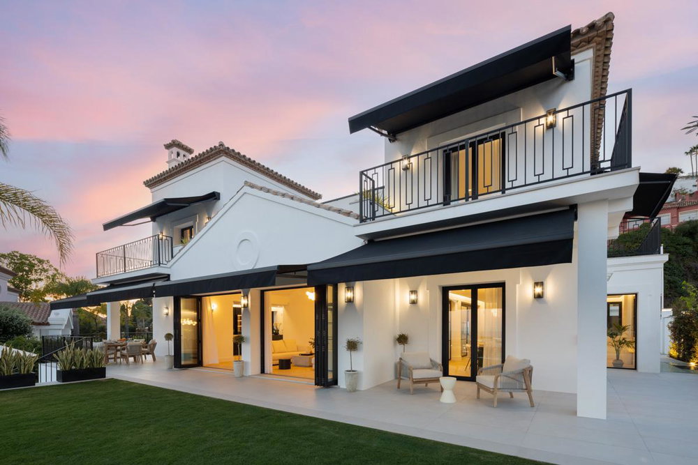 Luxury villa in Monte Halcones with panoramic sea views and heated pool 1093653860