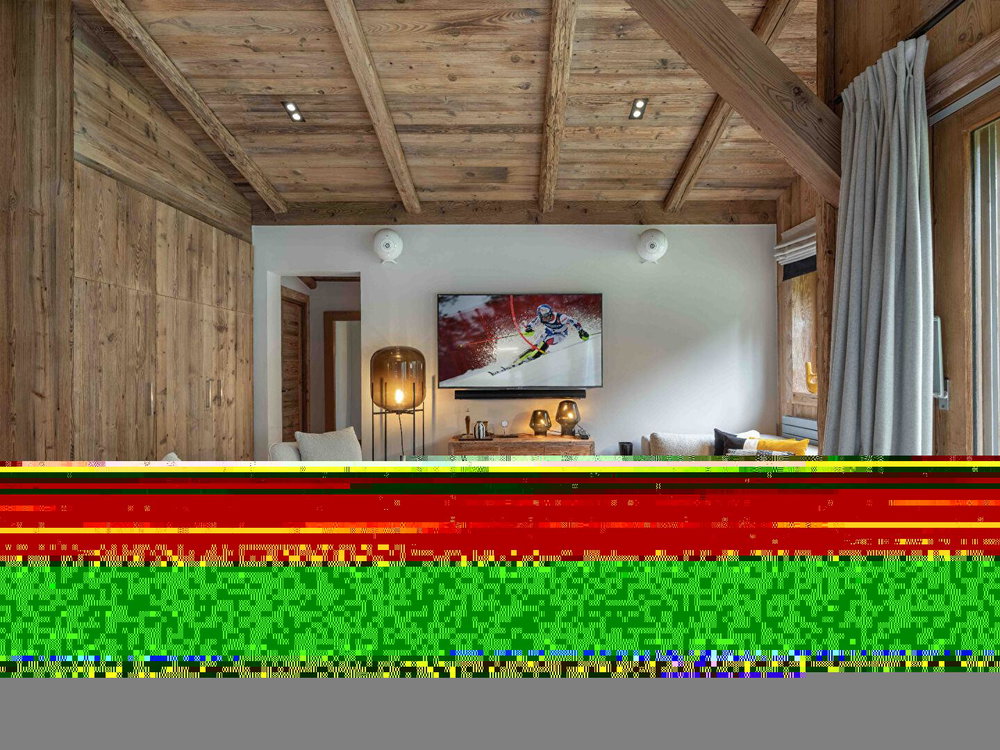 Top floor apartment – 4 bedrooms – In the immediate vicinity of the village centre for sale in Megeve 1096689625