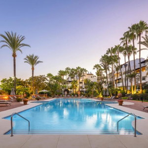 Chelsea-Inspired Apartment with Terrace and High-End Finishes in Puente Romano – Marbella 1188350386
