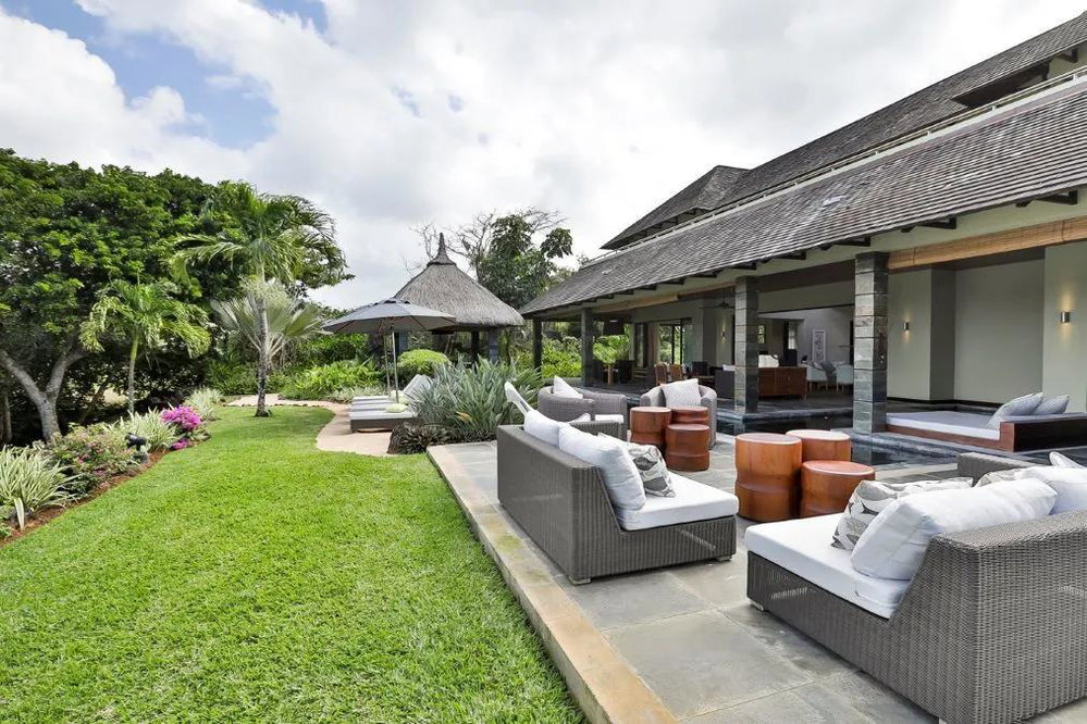 5-bedroom beachfront villa at Four Seasons Resort, Mauritius 1197398025