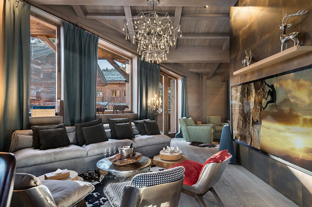 Exceptional chalet – Prime location in the resort for sale in Courchevel 1267967685