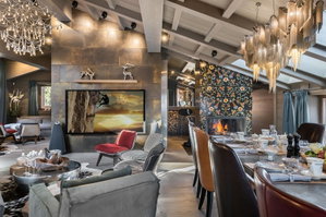 Exceptional chalet – Prime location in the resort for sale in Courchevel 1267967685