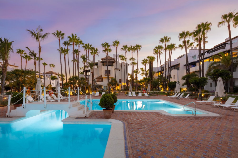 3-bedroom apartment for sale with sea view in Marbella, Golden Mile 1420242718