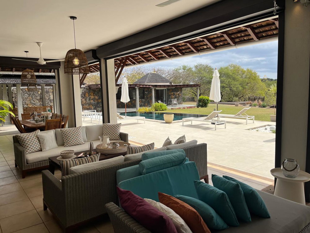 For Sale an Exceptional Villa at Tamarina Golf Resort in the West of Mauritius – Elegance and Tropical Art of Living 1427684252