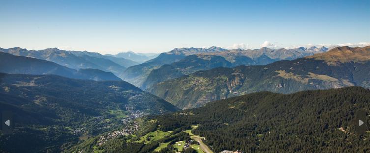 Chalet with large terrace and jacuzzi – 10 minutes’ walk from the centre of Méribel for sale in Meribel 143365881