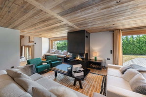 Renovated chalet – 4 bedrooms and a swimming pool for sale in Megeve 1466674500